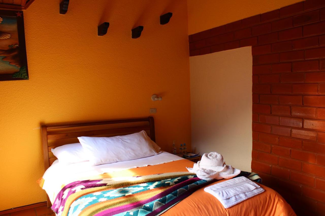 Hotel Y Spa Isla De Banos エクステリア 写真